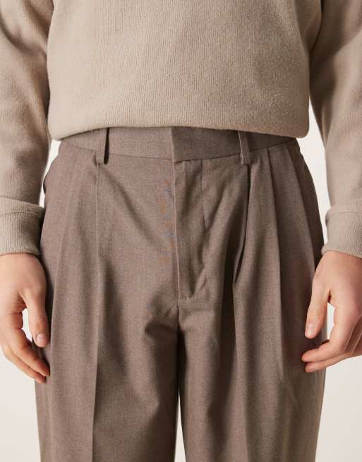 ASOS DESIGN - Pantaloni eleganti a fondo ampio in flanella marrone con tre pieghe, 4 di 5