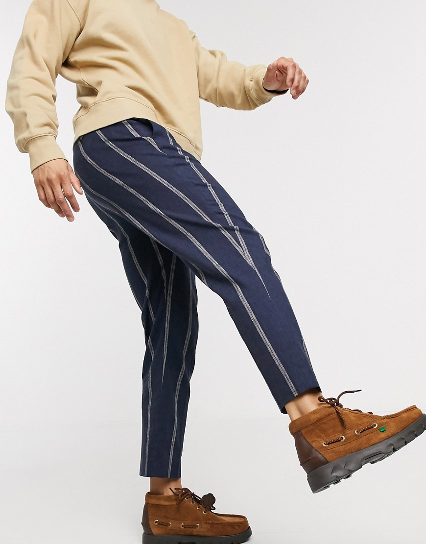 ASOS DESIGN - Pantaloni eleganti affusolati in lino blu navy a righe con cintura