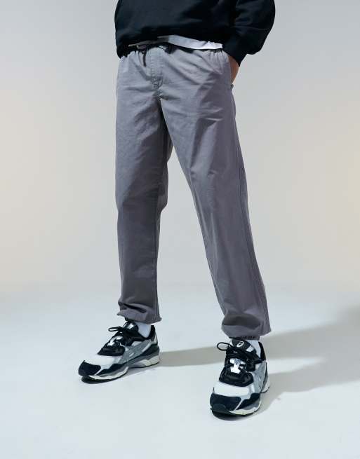 ASOS DESIGN - Pantaloni grigio slavato