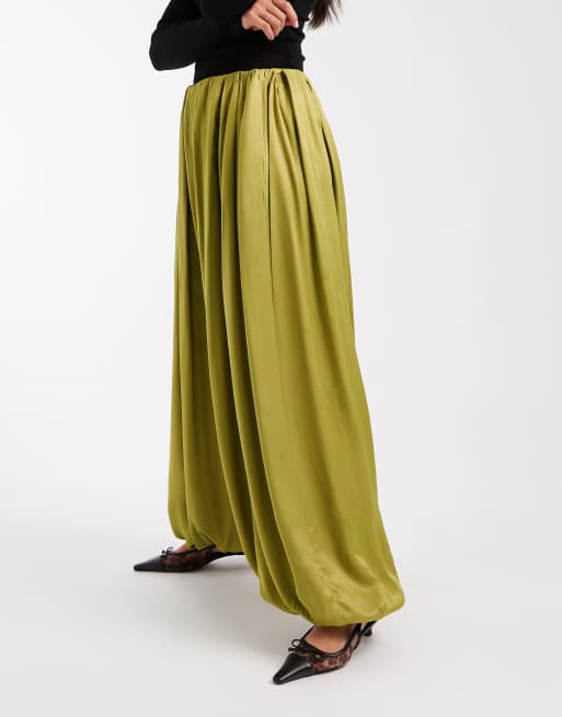 ASOS DESIGN - Pantaloni in raso verde oliva a palloncino, 3 di 5