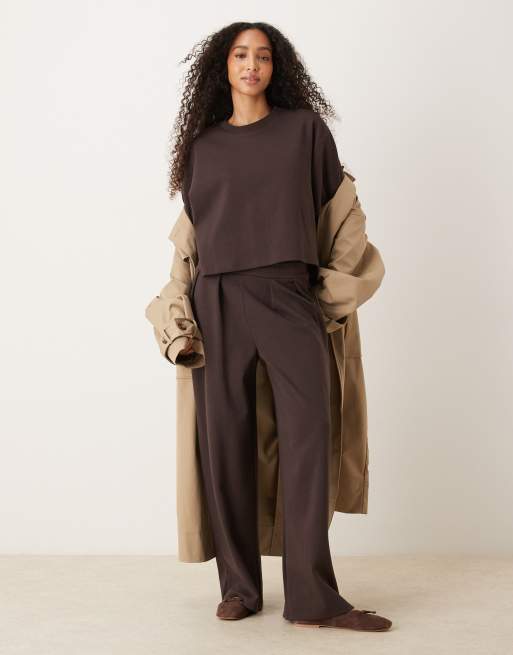 ASOS DESIGN - Pantaloni in tessuto interlock a fondo ampio color cioccolato in coordinato