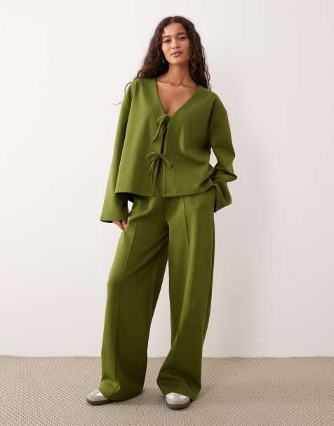 ASOS DESIGN - Pantaloni in tessuto interlock a fondo ampio verdi in coordinato - view 1