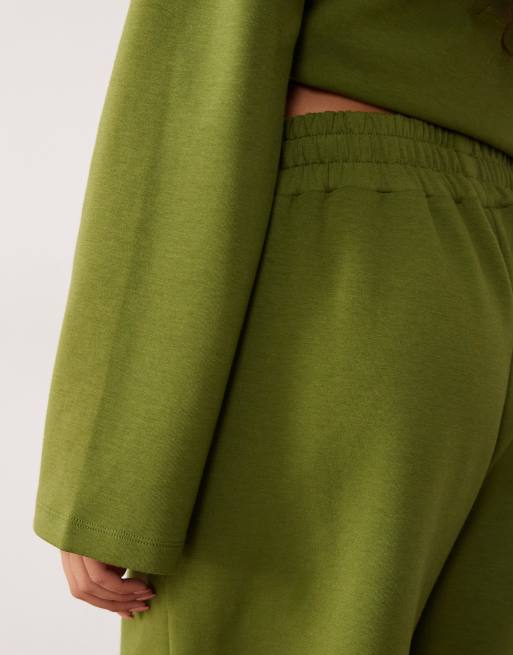 ASOS DESIGN - Pantaloni in tessuto interlock a fondo ampio verdi in coordinato, 3 di 5