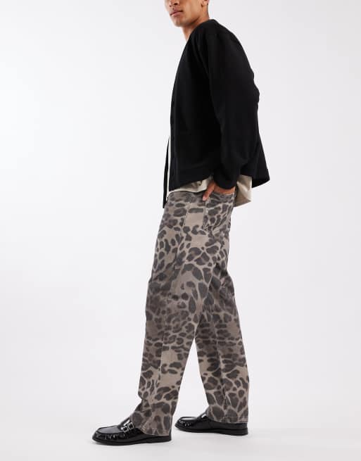 ASOS DESIGN - Pantaloni larghi con stampa effetto leopardo delle nevi, 3 di 5