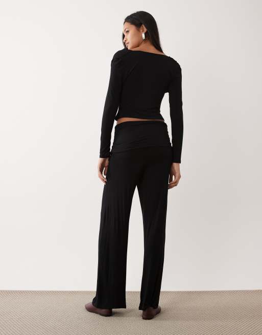 ASOS DESIGN - Pantaloni neri arricciati con risvolto sul retro in coordinato, 5 di 5
