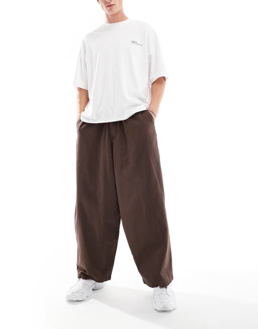 ASOS DESIGN - Pantaloni oversize extra ampi marrone cioccolato con elastico in vita 
