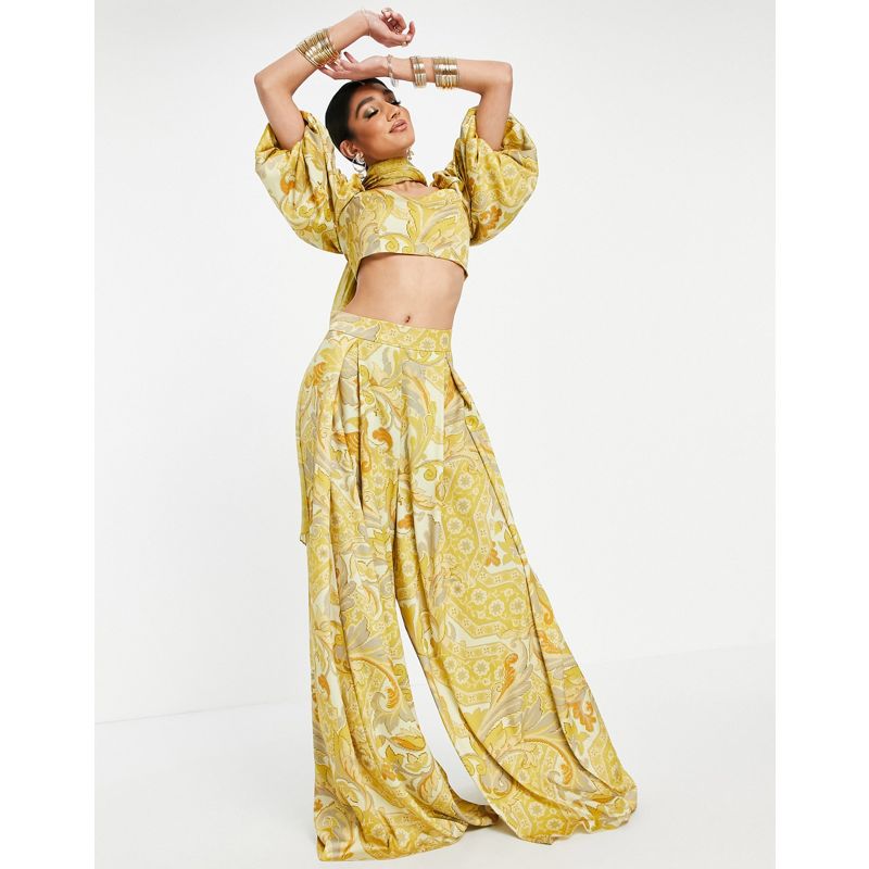 Donna  DESIGN - Lehenga - Coordinato da tre pezzi con pantaloni con stampa con foglie gialle