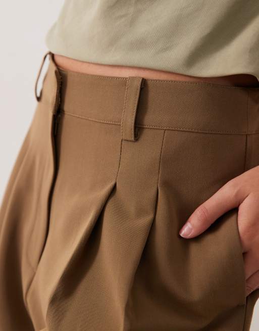 ASOS DESIGN - Pantaloni sartoriali a fondo ampio verde oliva con risvolto, 4 di 5