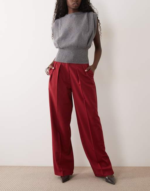 ASOS DESIGN pantaloni sartoriali a gamba larga con dettaglio di pieghe in rosso scuro, 1 di 5