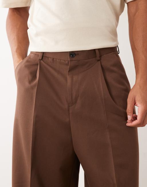 ASOS DESIGN - Pantaloni sartoriali a pieghe con fondo ampio marrone scuro, 4 di 5