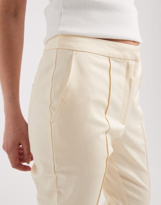 ASOS DESIGN - Pantaloni sartoriali a zampa color crema, 5 di 5