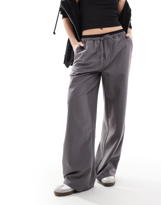 ASOS DESIGN - Pantaloni sartoriali ampi color antracite con fascia in vita a contrasto