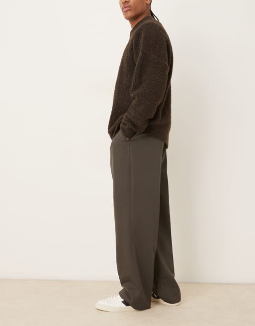 ASOS DESIGN - Pantaloni sartoriali antracite a pieghe con fondo ampio, 3 di 5