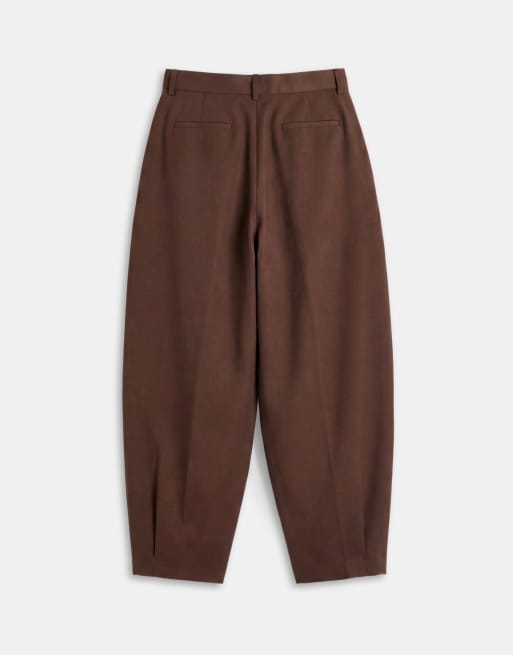 ASOS DESIGN - Pantaloni sartoriali bombati larghi marrone scuro con pieghe, 7 di 9