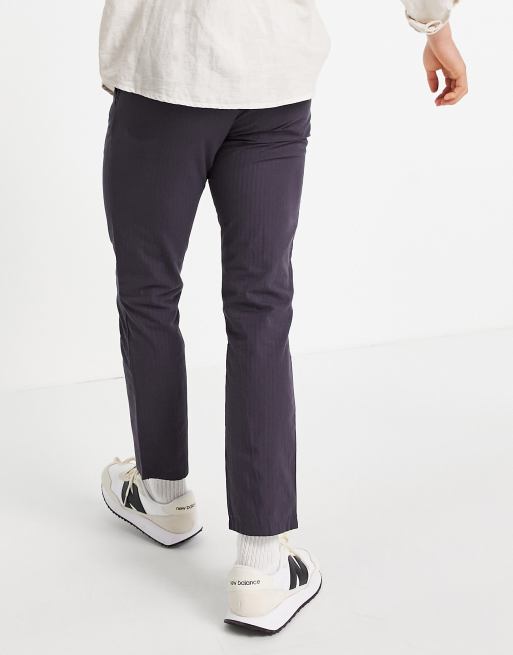 ASOS DESIGN - Pantaloni slim con elastico in vita in seersucker antracite, 2 di 4