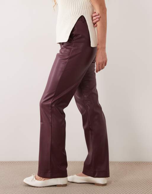 ASOS DESIGN pantaloni slim dritti in pelle sintetica bordeaux, 4 di 5