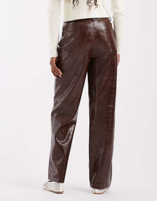 ASOS DESIGN pantaloni slim dritti in similpelle effetto coccodrillo color tan, 3 di 5