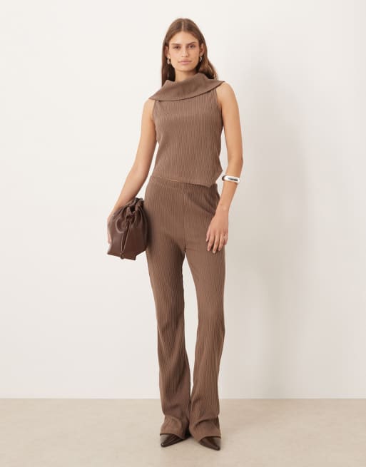 ASOS DESIGN - Pantaloni spazzolati a coste miste color cioccolato in coordinato