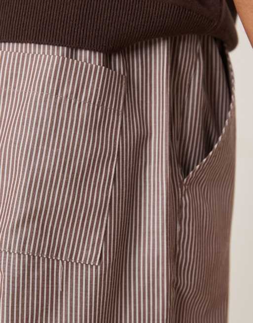ASOS DESIGN - Pantaloni super ampi bordeaux a righe in coordinato, 4 di 5
