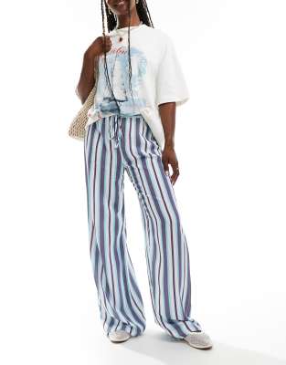 ASOS DESIGN - Pantaloni taglio comodo in misto lino blu a righe