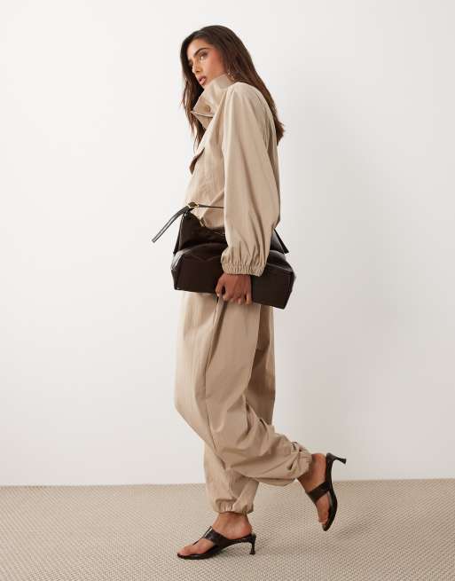 ASOS DESIGN - Pantaloni tecnici a palloncino color pietra in coordinato, 1 di 5