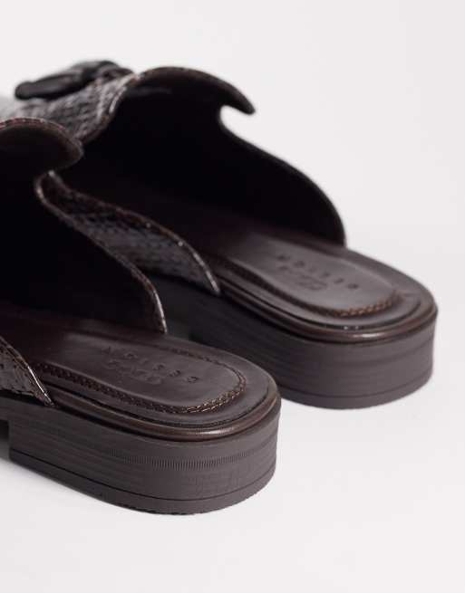 ASOS DESIGN – Pantoletten-Loafer in Braun mit Prägung und Quasten, 3 von 4