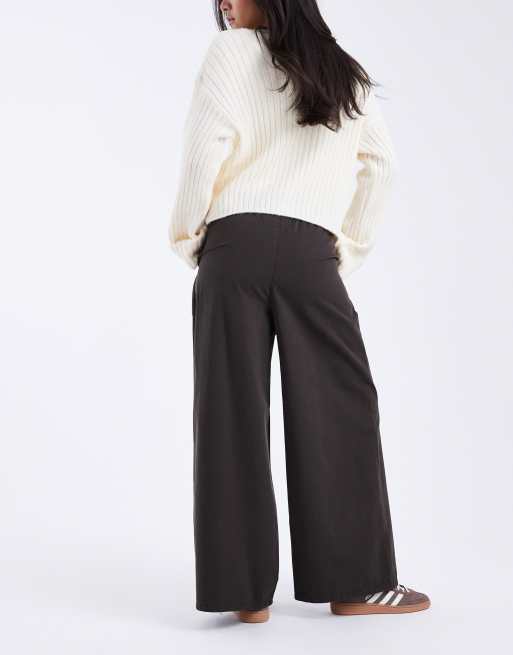 ASOS DESIGN paper touch cotton wide leg pleated pants in brown, 3 of 5