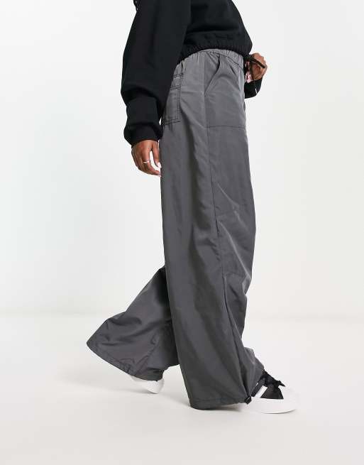 【BAON】[unisex] Banding Nylon String Cargo Parachute PT Skpblutn Women's Parachute Pants With 4 Pockets High Rise