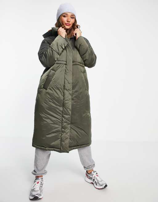 ASOS DESIGN - Parka taglio lungo imbottito verde kaki