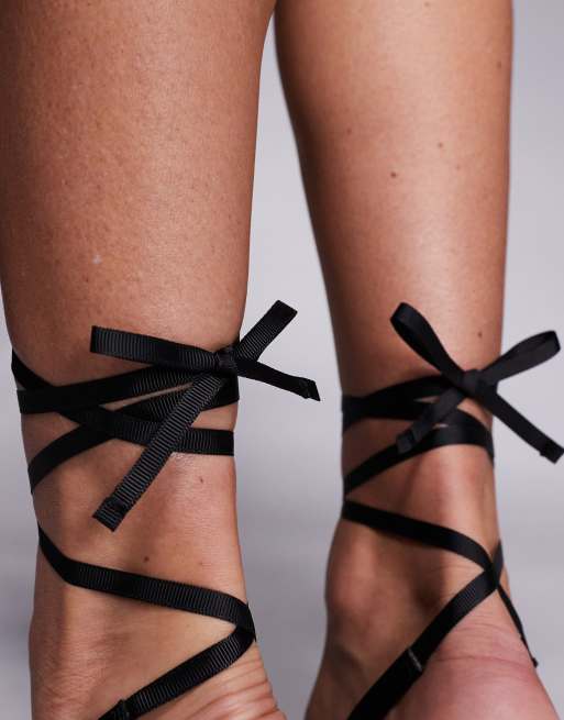 ASOS DESIGN – Pascha – Schuhe in Schwarz mit Satin, hohem Absatz und Fesselriemchen, 3 von 4