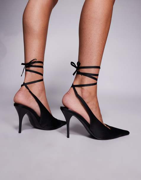 ASOS DESIGN – Pascha – Svarta pumps med snäv tå och knytning runt benet i satin - view 1