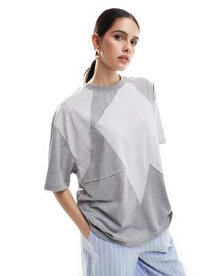 ASOS DESIGN - Patchwork-T-Shirt in melierten Eisgrautönen