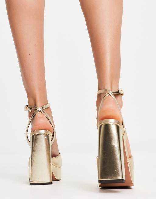 ASOS DESIGN - Peaked - Guldfarvede højhælede plateausko med, 2 af 4