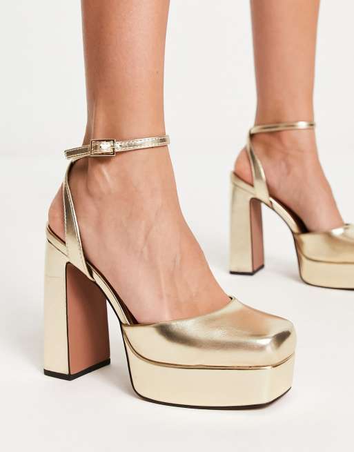 ASOS DESIGN Peaked platform high heeled shoes in gold, 3 of 4