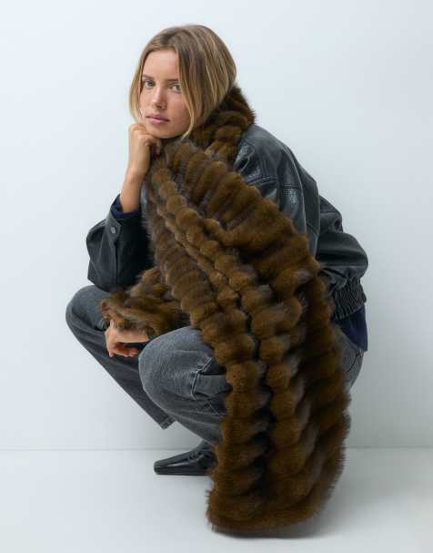 ASOS DESIGN pelted faux fur scarf in chocolate - view 1