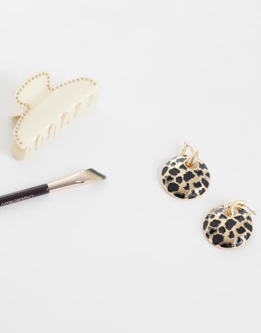 ASOS DESIGN - Pendientes de aro dorados con diseño abstracto animal, 2 de 4
