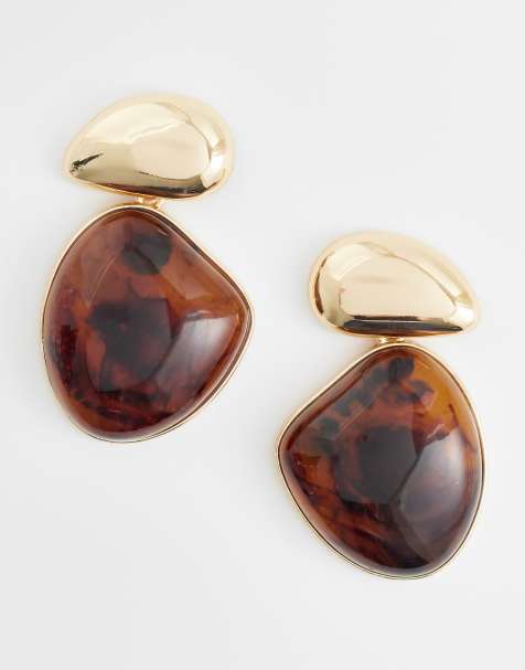 ASOS DESIGN - pendientes de botón con pequeño colgante de forma fundida en carey y tono dorado - view 1