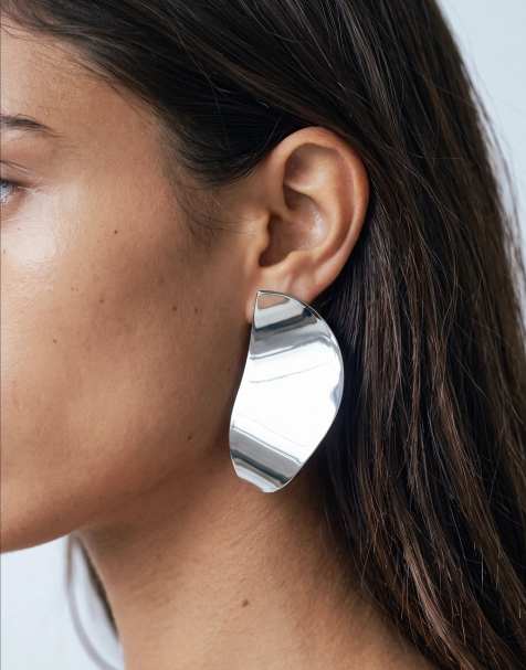 ASOS DESIGN pendientes grandes abstractos en tono plateado - view 1