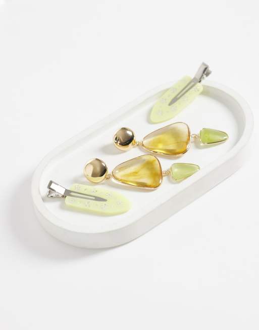 ASOS DESIGN - Pendientes largos dorados con diseño abstracto y piedras engastadas, 2 de 4