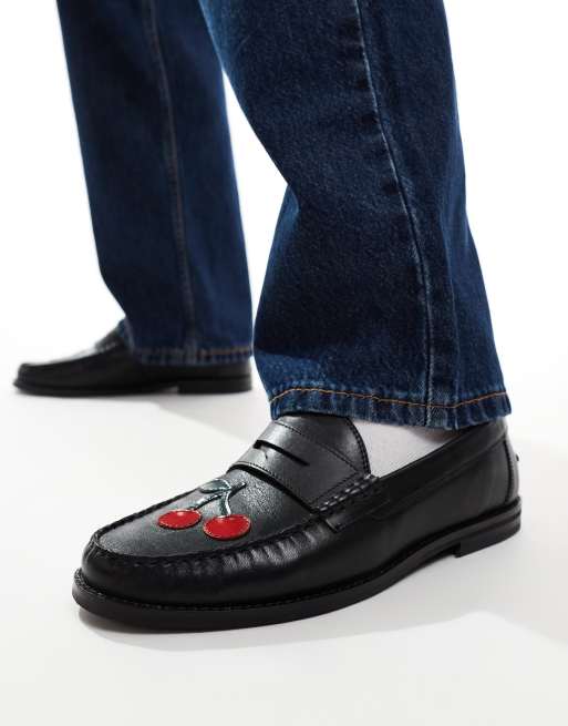 ASOS DESIGN penny loafer in black leather with badges, 2 of 4