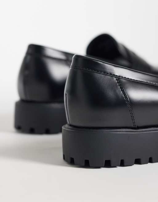ASOS DESIGN penny loafer med räfflad sula i svart, 3 av 4