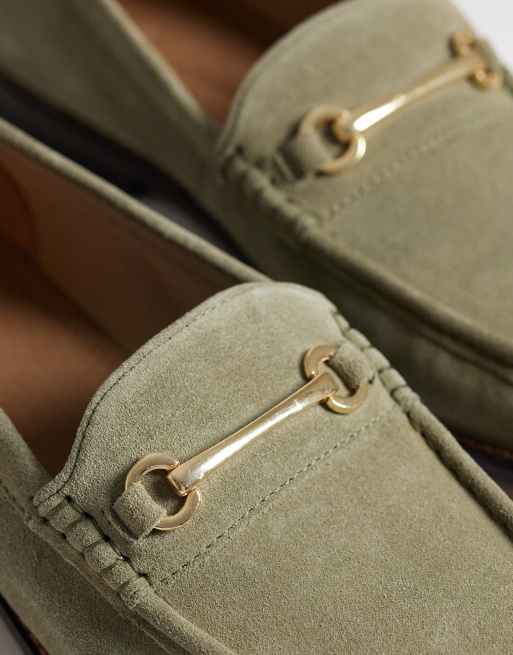 ASOS DESIGN - Penny loafers met trens in kaki suède, 4 van 4