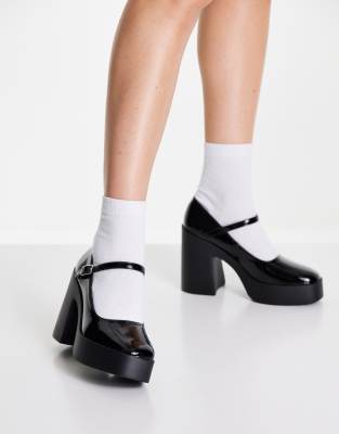 ASOS DESIGN - Penny - Mary-Jane-Schuhe in Schwarz mit Absatz, Plateausohle und weiter Passform