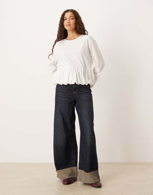 ASOS DESIGN - Peplum top met bubbelzoom en lange mouwen in wit, 2 van 4
