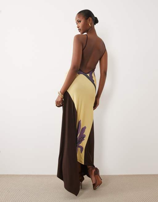 ASOS DESIGN – Perlenbesetztes Neckholder-Maxikleid mit asymmetrischem Saum und kontrastierendem Blumenmuster, 4 von 4