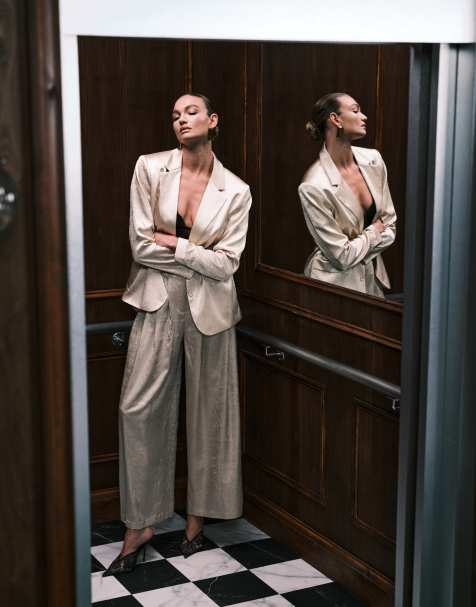 ASOS DESIGN – Perłowy dopasowany satynowy garnitur o nieusztywnianym kroju - view 1