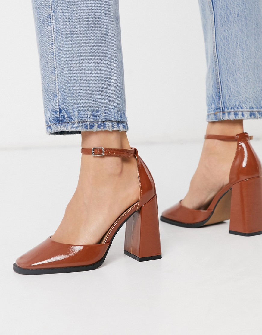 ASOS DESIGN – Perri – Guldbruna skor i lack med höga klackar och fyrkantig tå