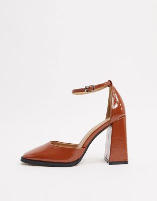 square toe high heels