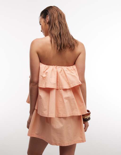 ASOS DESIGN – Persikorosa miniklänning med bandeau-ringning och volanger, 2 av 7