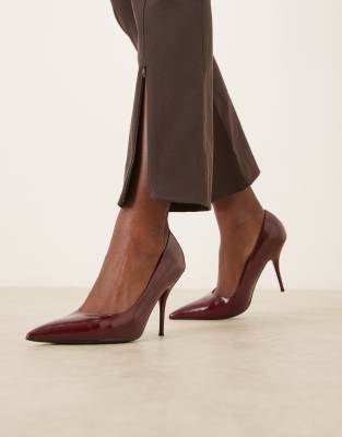 ASOS DESIGN - Perth - Spitze Pumps in Burgunderrot mit hohem Stilettoabsatz